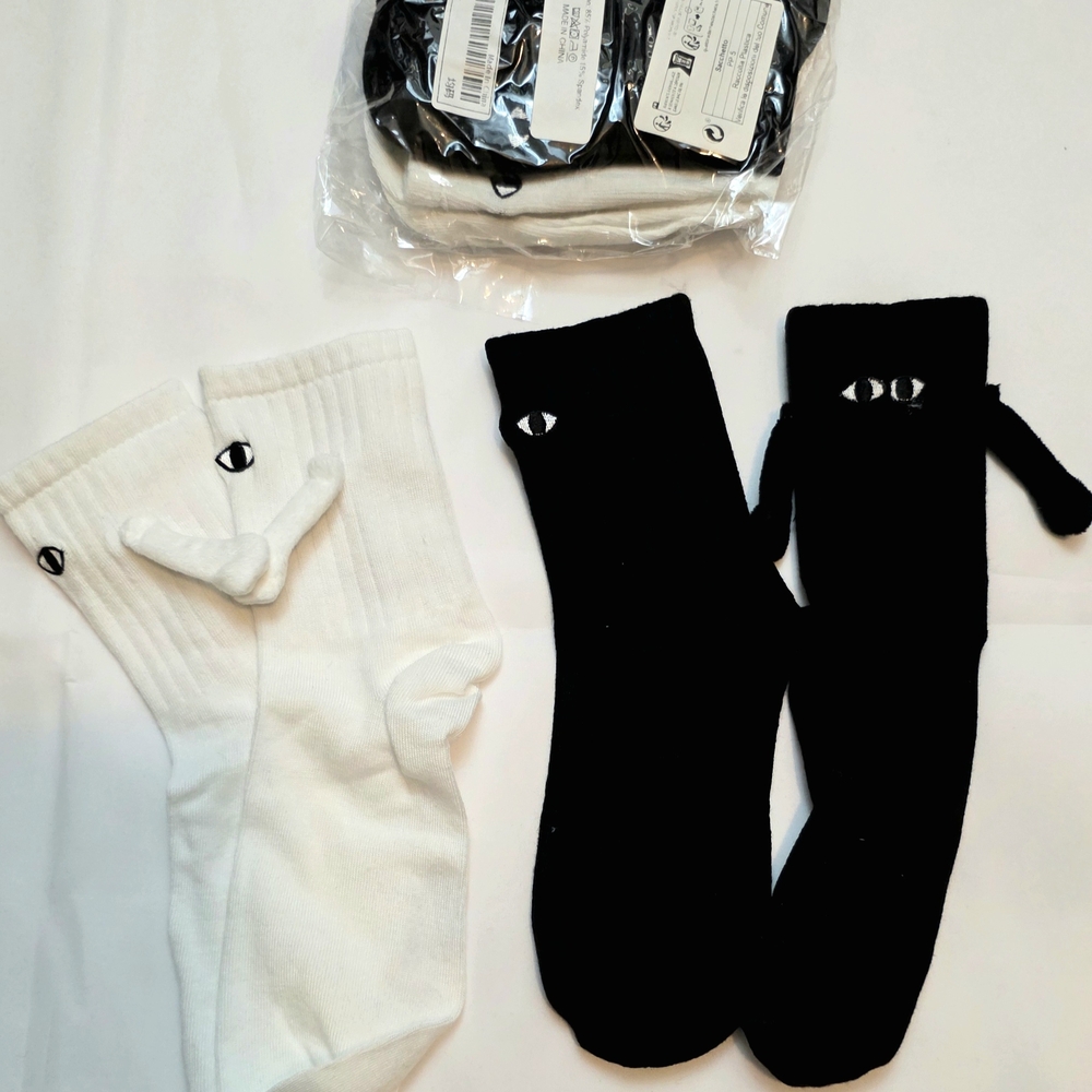 Best Friends Black and White Socks Set